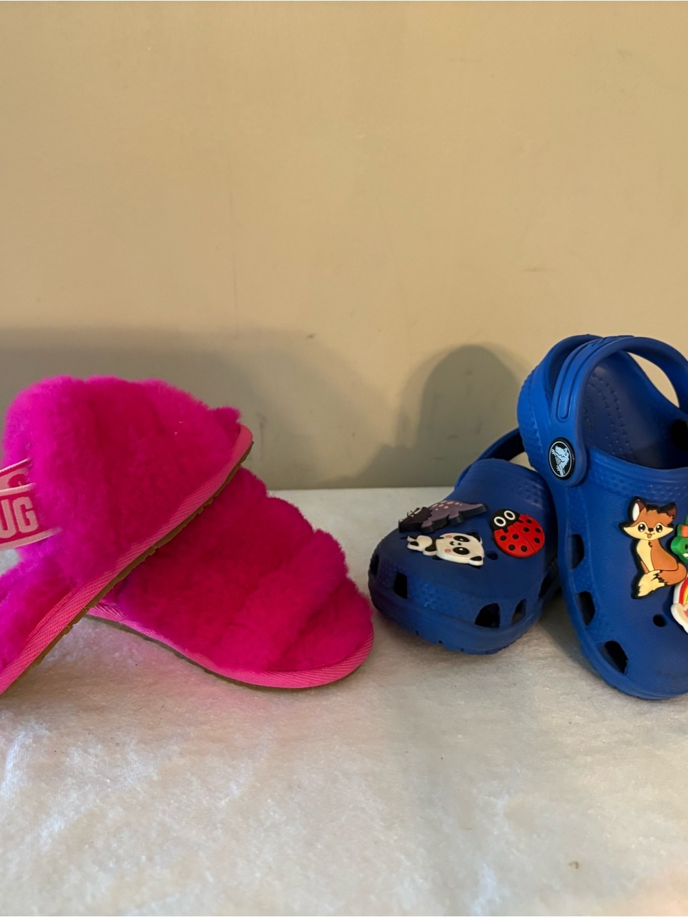Kids Blue Crocs and UGG slippers with Fun Charms sz 6